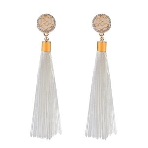 New!!! Lovely 🥰 White Tassel Earrings 😘